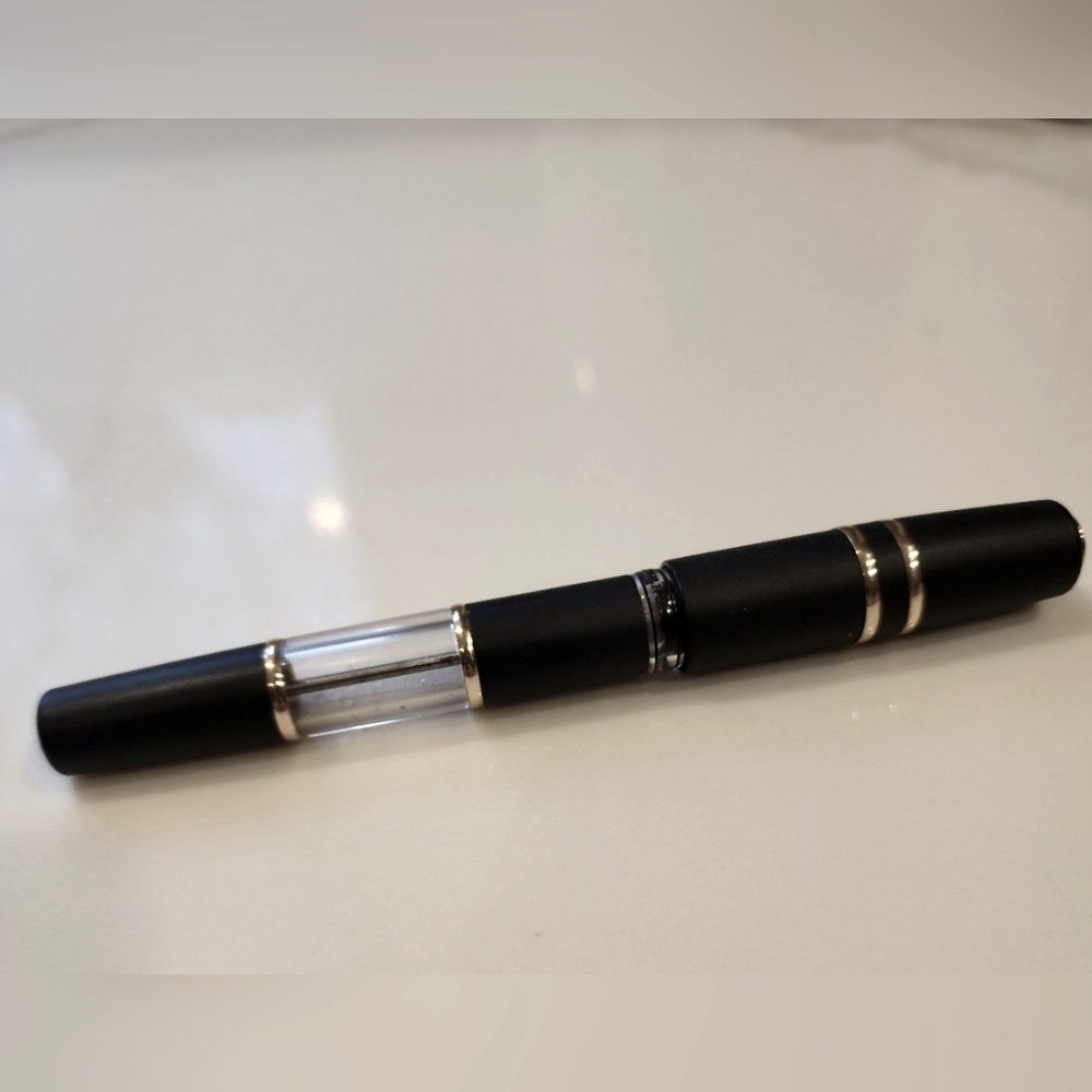 Visconti Homosapiens Crystal Dream (broad nib)
